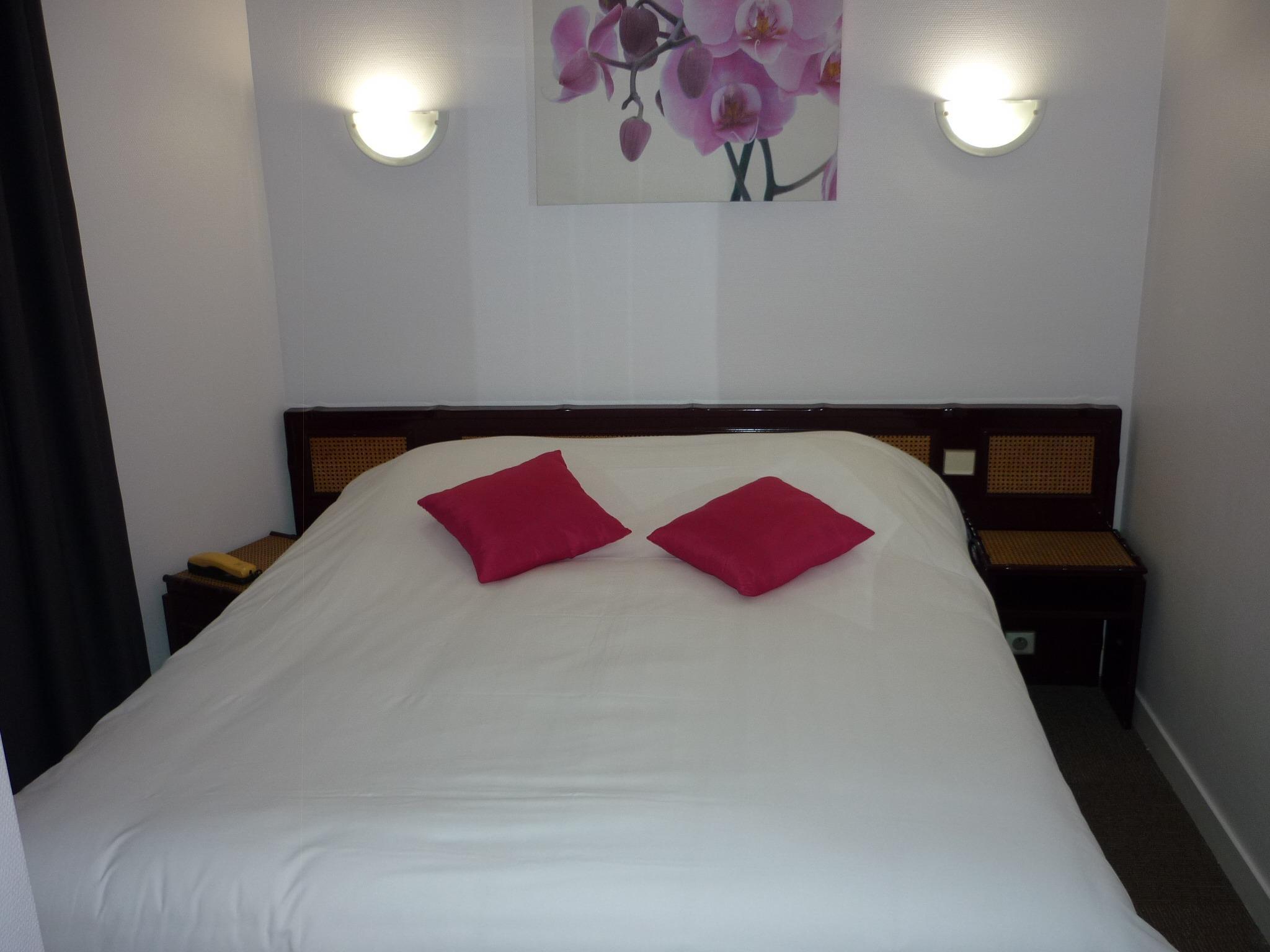 Sure Hotel By Best Western Saintes Exterior photo